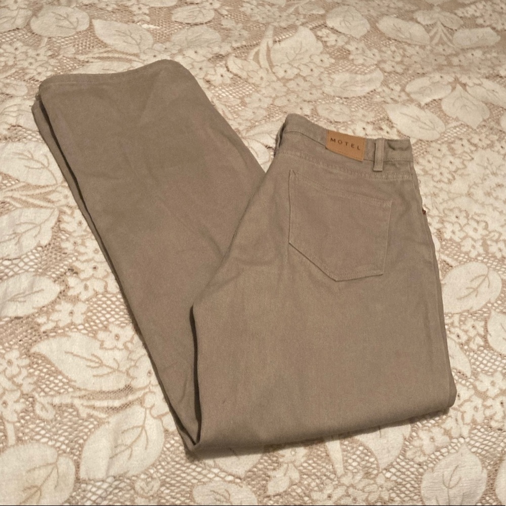 Motel pants